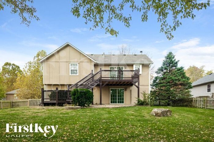 Building Photo - 615 S Park Dr