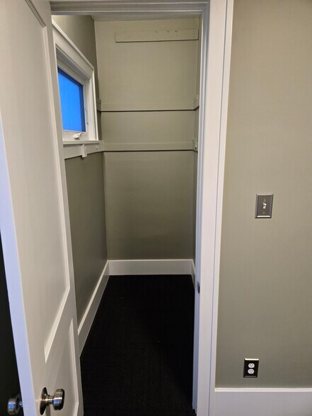 main bed closet - 1019 Widdicomb Ave NW