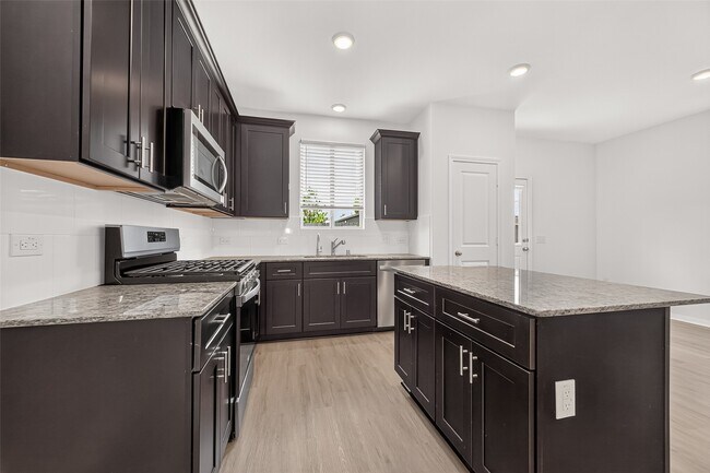 Building Photo - 338 Shady Cedar Hl Ln
