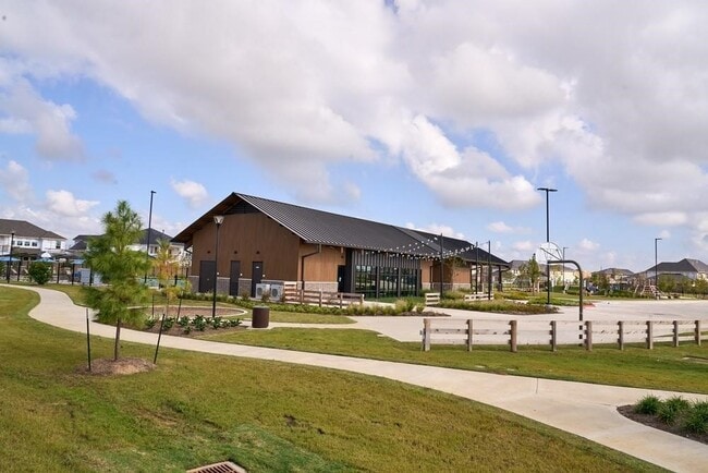Building Photo - 9746 Pettus Crk Dr