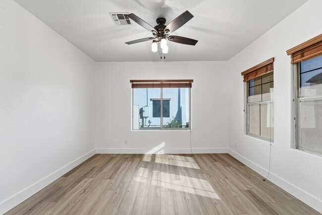 Building Photo - Beautiful 3-bedroom, 2-bathroom residence in the lively city of Mesa, Arizona!