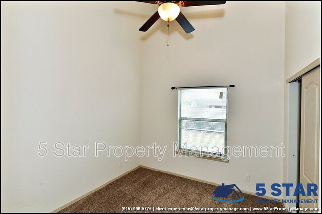 Building Photo - 5005 Moon Ranch Ln