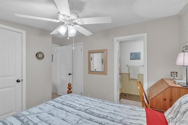 Building Photo - 8A Sun up