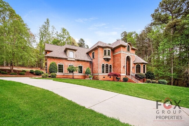 Building Photo - 143 Greenbay Rd