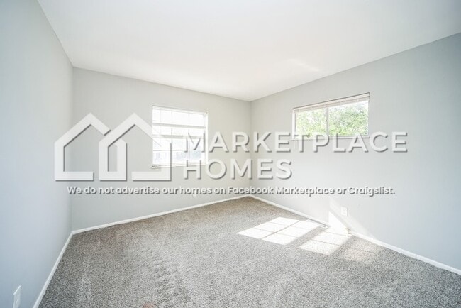 Building Photo - 1608 Tonopah Dr