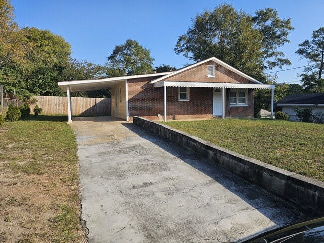 Building Photo - 5807 Hunter Rd