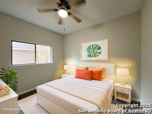 Building Photo - 317 Sandy Shl