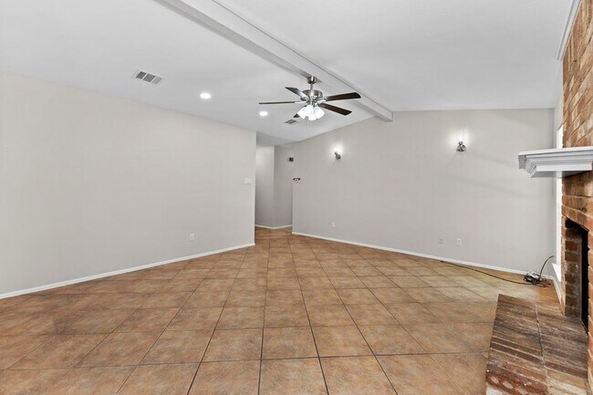 Building Photo - 1816 Goodson Ln