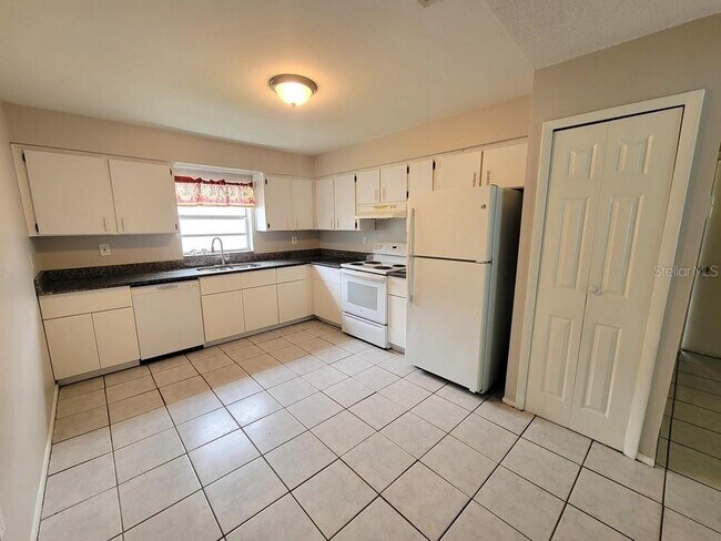 Building Photo - 12639 Skipper Ln