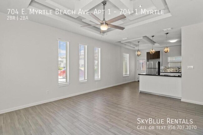 Building Photo - 704 E Myrtle Beach Ave