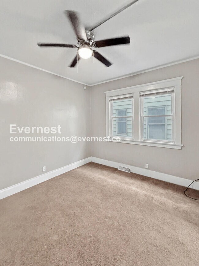 Building Photo - 1311 Mason St