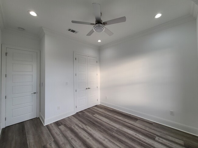 Building Photo - 8501 Prince Dr