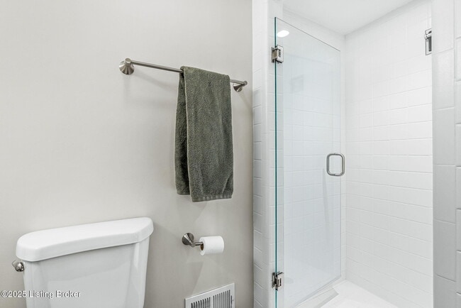 Building Photo - 1515 Vivian Ln