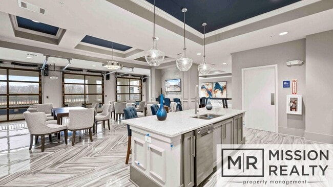 Building Photo - Beautiful 1 Bedroom, 1 Bathroom Condo in t...