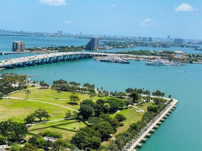 Building Photo - 888 Biscayne Blvd