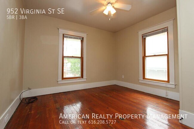 Building Photo - 952 Virginia St SE