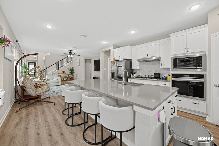 Building Photo - 3958 Oak Crk Cir