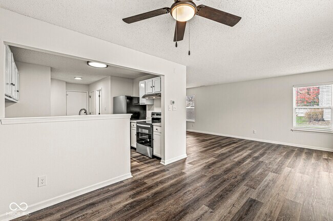 Building Photo - 1316 Freemont Ln