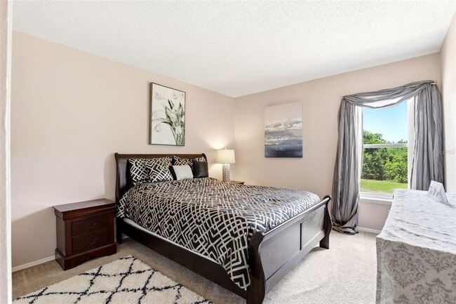 Building Photo - 824 Lake Biscayne Way