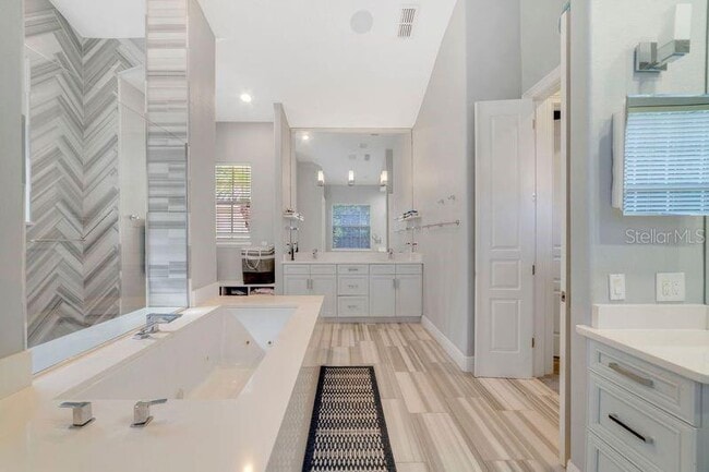 Building Photo - 9102 Southern Breeze Dr