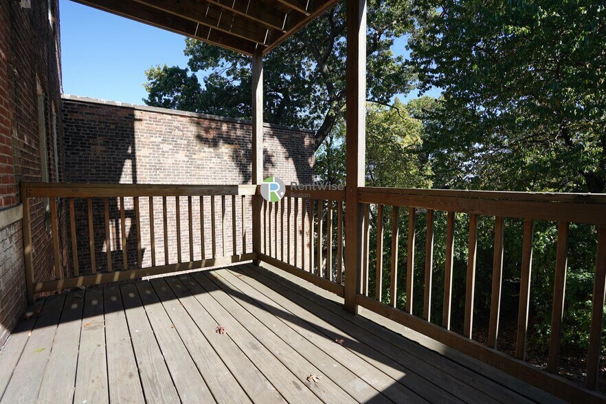 Building Photo - 14 Lorraine Ter