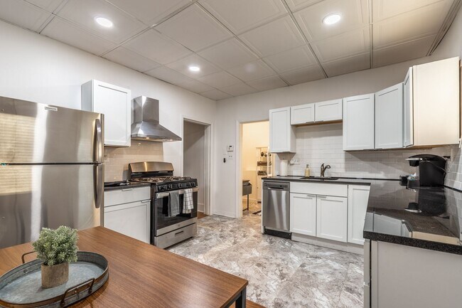 Building Photo - 519 N Euclid Ave