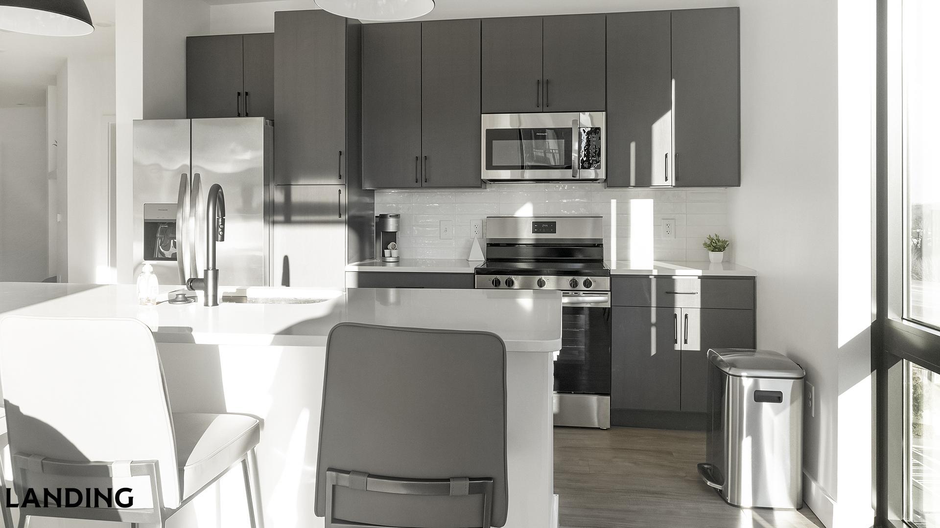 Building Photo - 1007 S Mint St