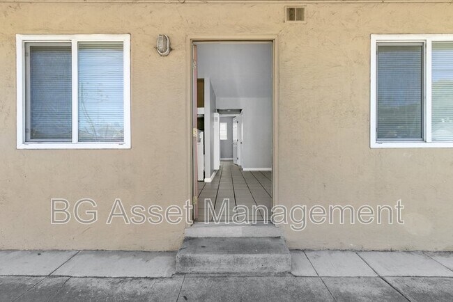 Building Photo - 1529 23rd St