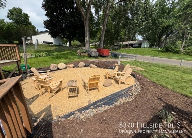 Building Photo - 8370 Hillside Trail S