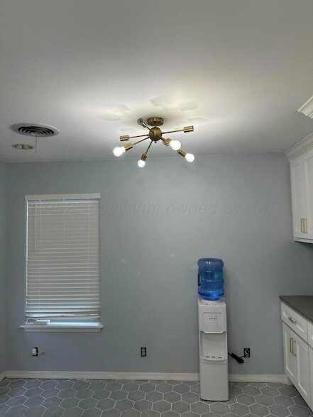 Building Photo - 1118 Bellaire St