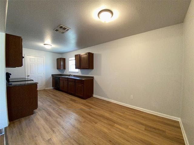 Building Photo - 6928 Alexandria Ct