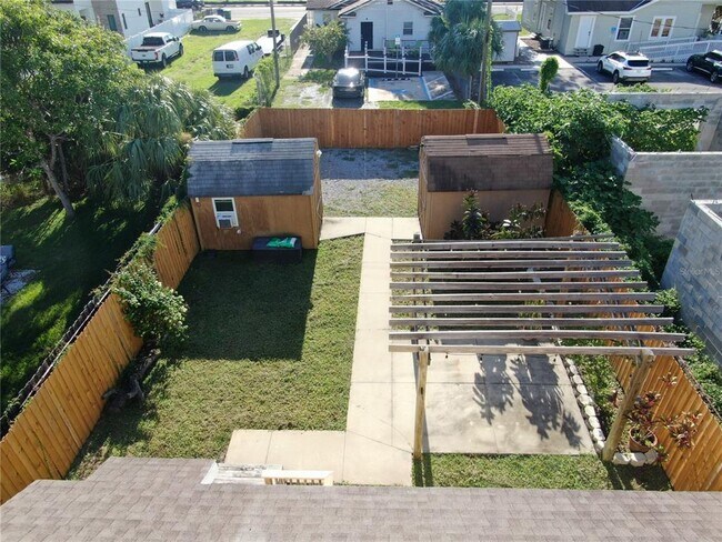 Building Photo - 2916 N Woodrow Ave