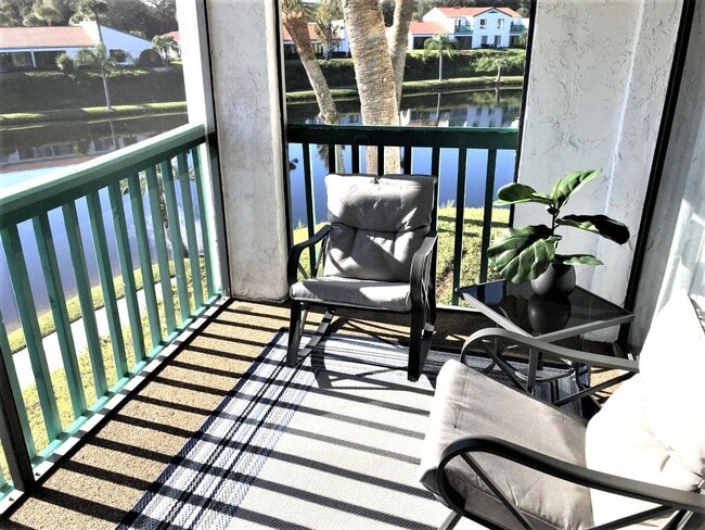 Building Photo - 4801 Casablanca Cir