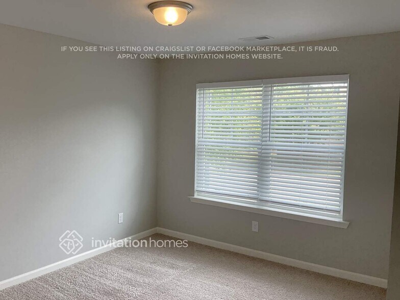 Building Photo - 713 Denise Ct