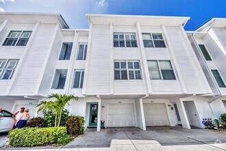 Building Photo - 8234 Harborside Cir