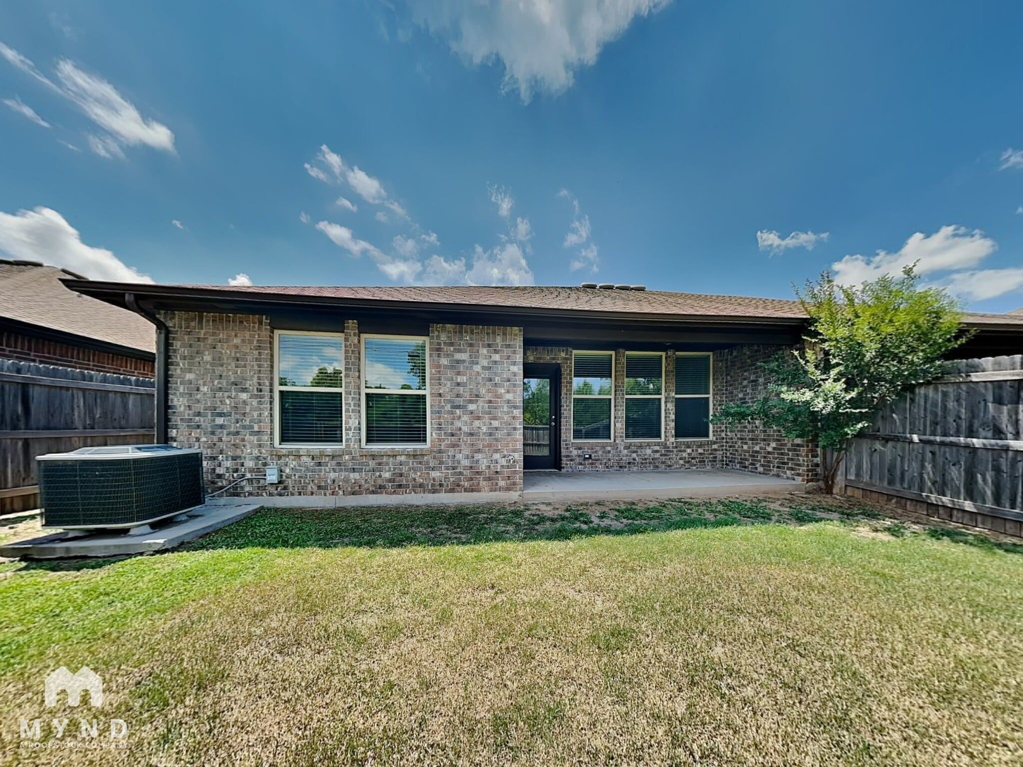 Building Photo - 1007 Merlin Dr