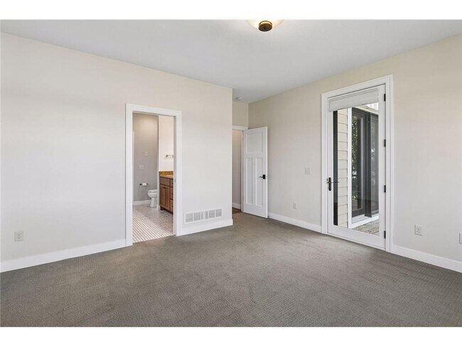 Building Photo - 1161 Elmwood Ave