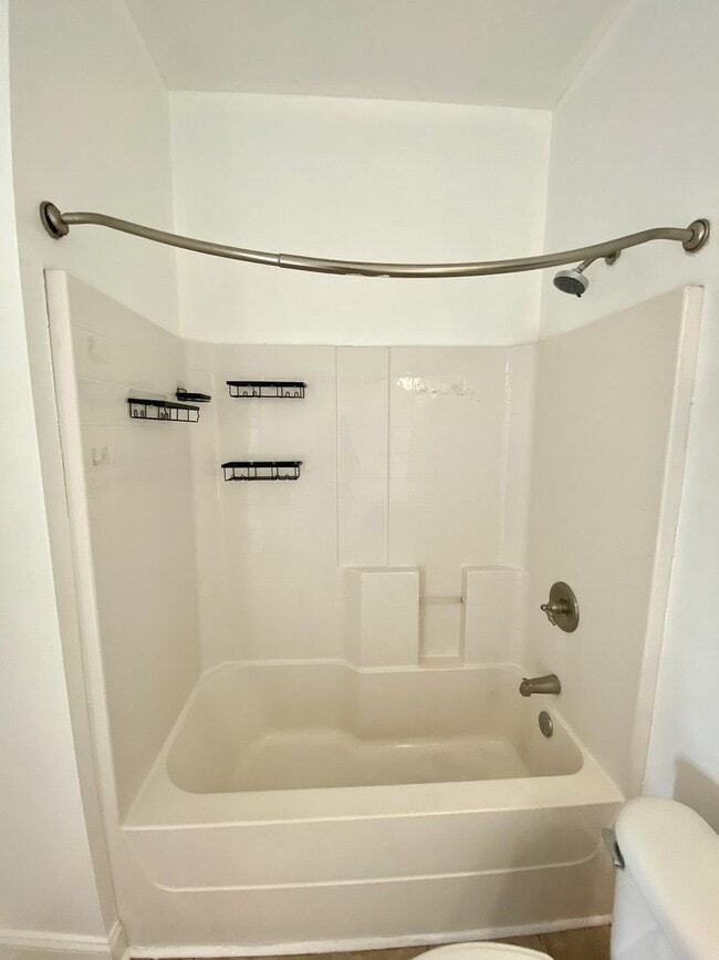 Building Photo - Broad Creek