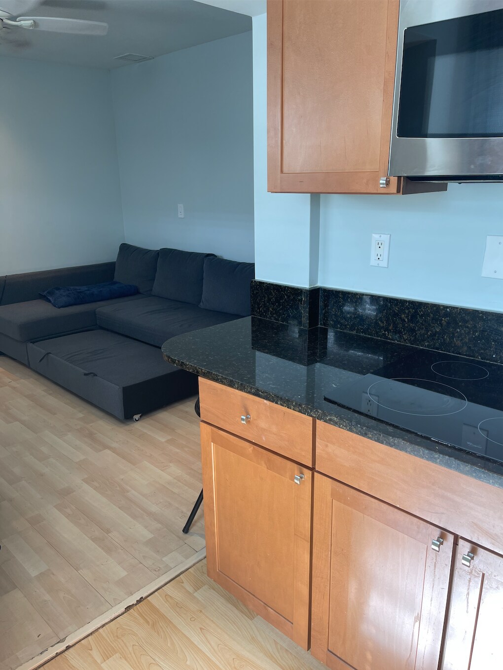 Building Photo - 1008 NE 11th St - Side Unit