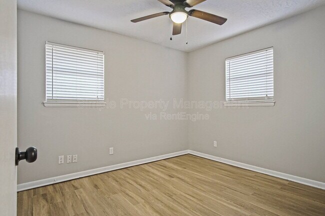 Building Photo - 1607 Denison Dr