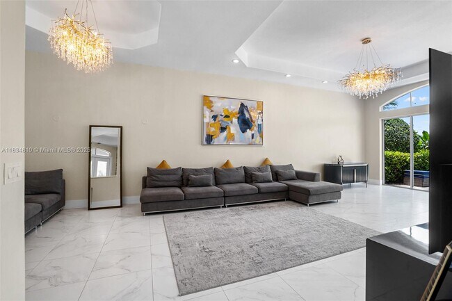 Building Photo - 1580 Shoreline Way