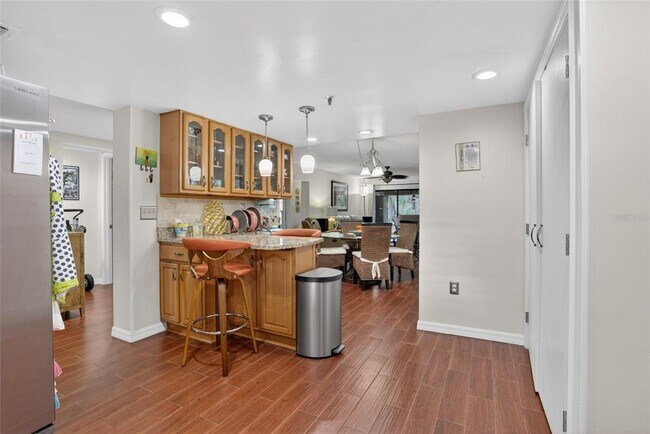 Building Photo - 1166 Carmel Cir