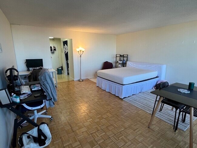 Building Photo - 44 Washington St