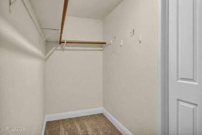 Building Photo - 6490 Brookview Cir