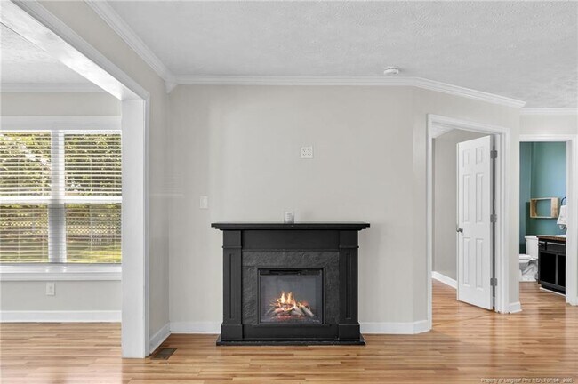 Building Photo - 3412 Cedar Hill Dr