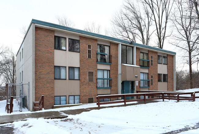 Primary Photo - Springhill Townhomes