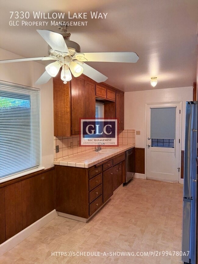 Building Photo - 7330 Willow Lake Way