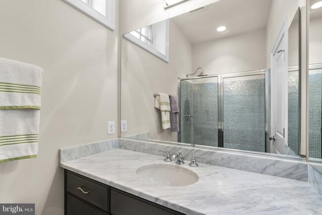 Building Photo - 11230 Kinsale Ct