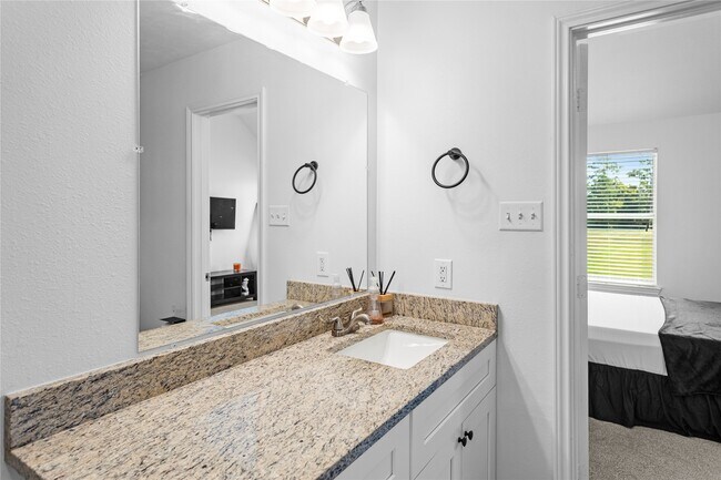 Building Photo - 2515 Bammelwood Dr