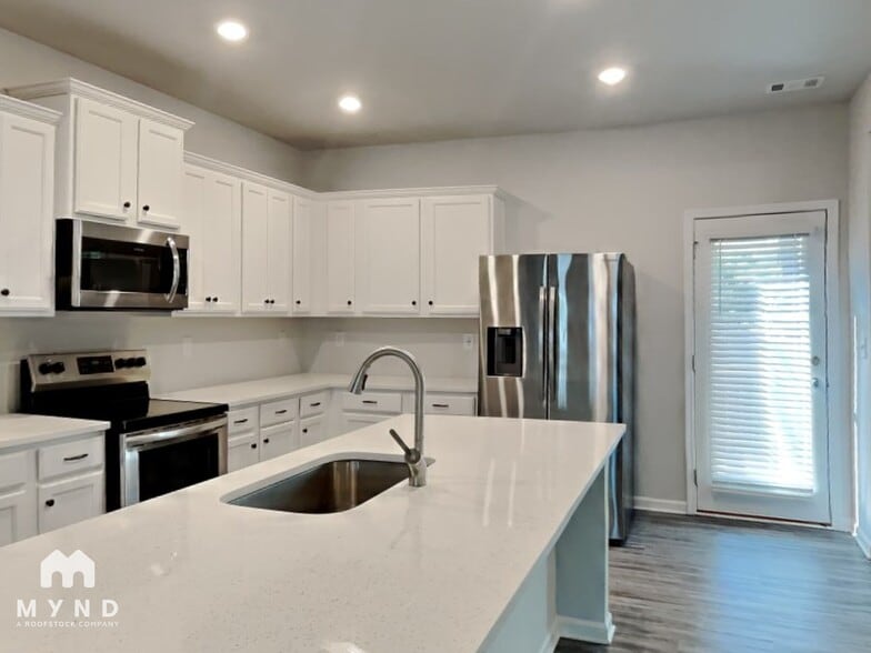 Building Photo - 401 Ruths Blvd